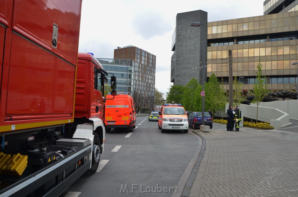 Einsatz DKV Koeln Braunsfeld Scheidweilerstr P065.JPG - Miklos Laubert